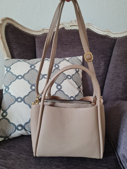 Handtasche Umhängetasche in Beige Schlicht Kunstleder Design