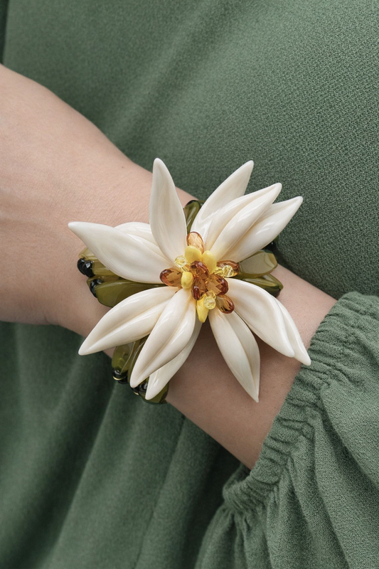 Armband elastisch grün mit Vanilleblüme Nickelfrei Urlaub Natur Sweet7